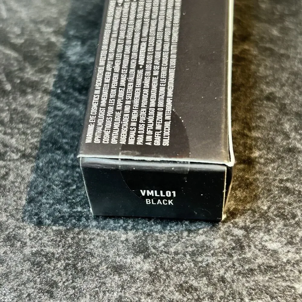 NYX PROFESSIONAL MAKEUP Vivid Matte Liquid Eyeliner Smear-Resistant Black SEALED